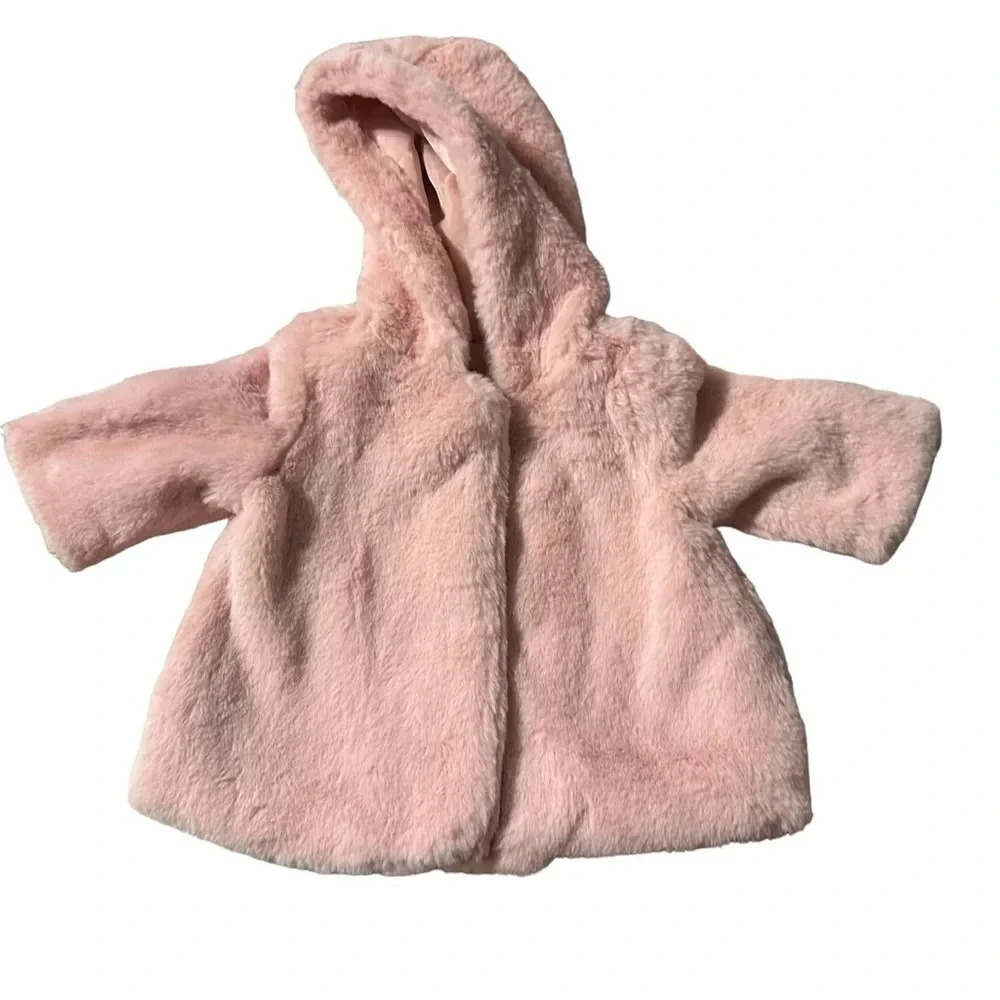 Old Navy baby girl size 0-3 months faux fur pink jacket